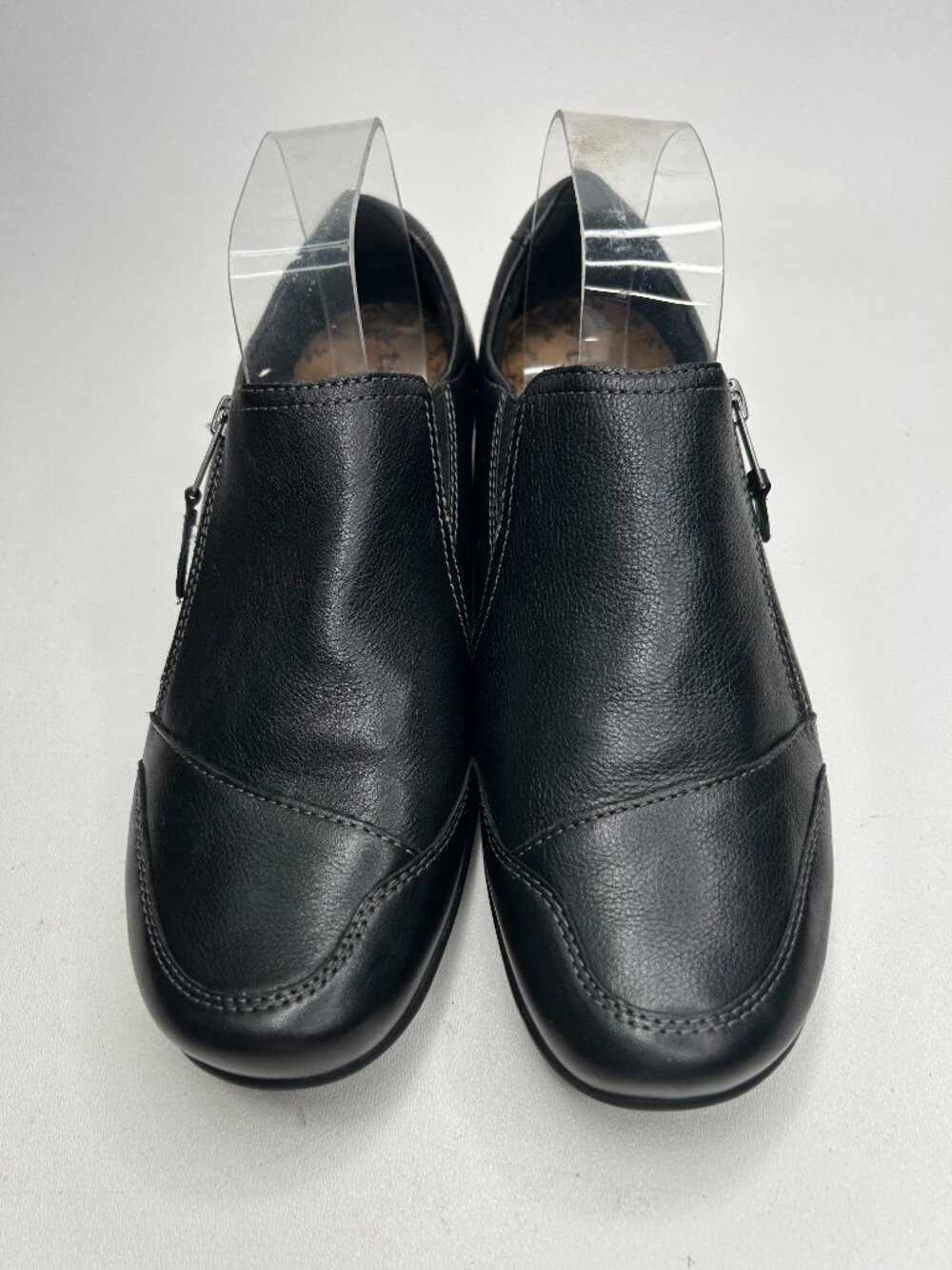 TAOS Character Zip Loafer Women’s Sz 10W Blk Leather Everyday Casual Shoe $140